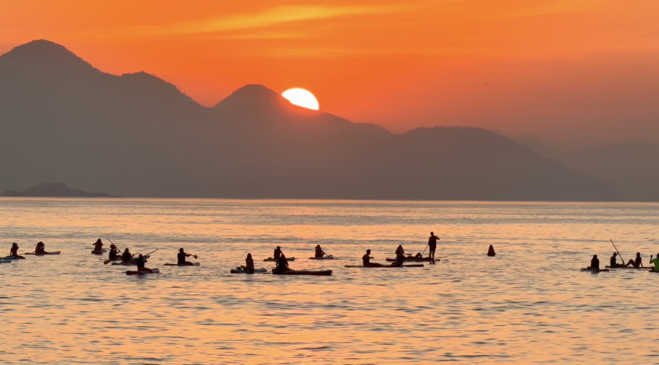 Paddle Surf al Amanecer en Río de Janeiro