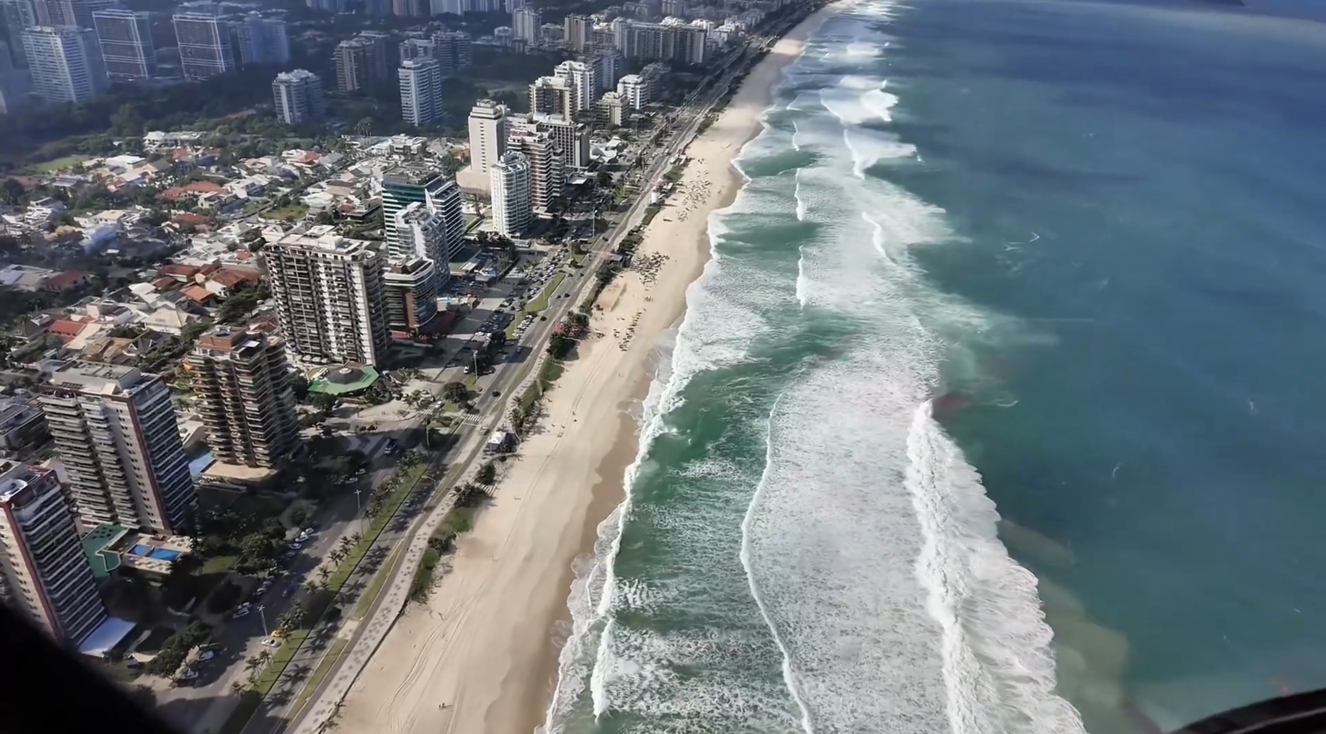 Melhor Momento para um Voo de Helicóptero no Corcovado: Clima e Vistas Ideais